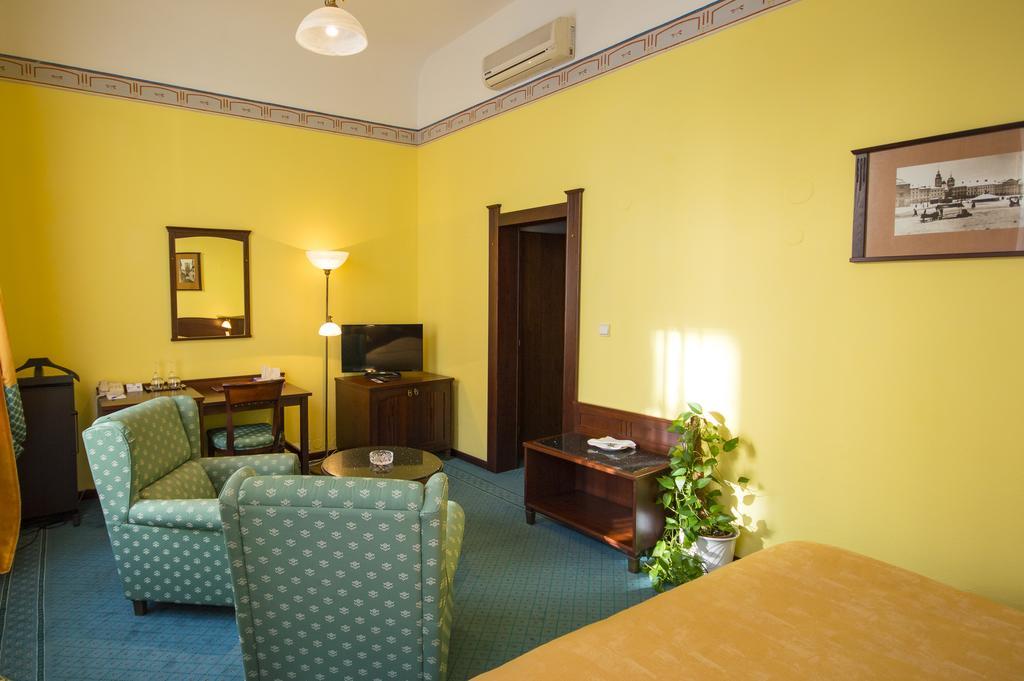 Grandhotel Garni Jihlava Luaran gambar