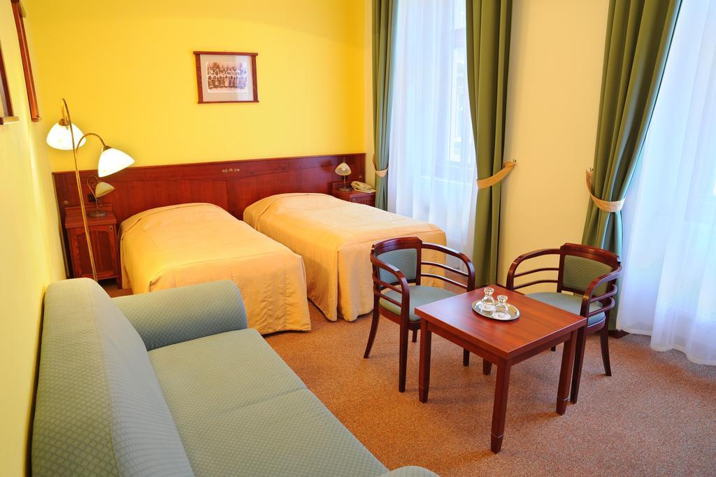 Grandhotel Garni Jihlava Luaran gambar