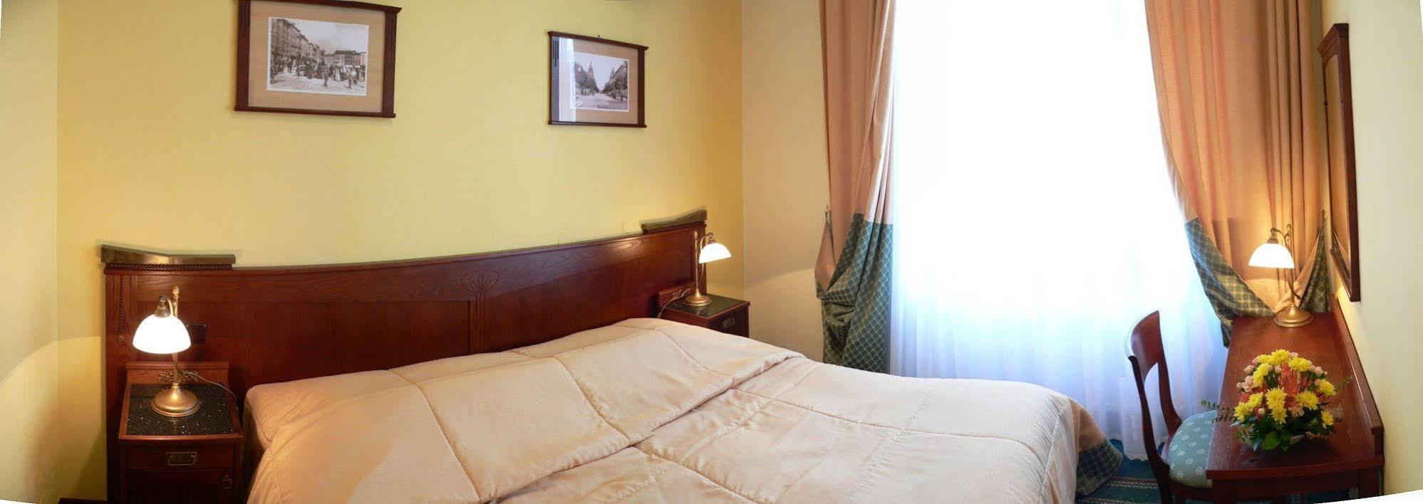 Grandhotel Garni Jihlava Luaran gambar