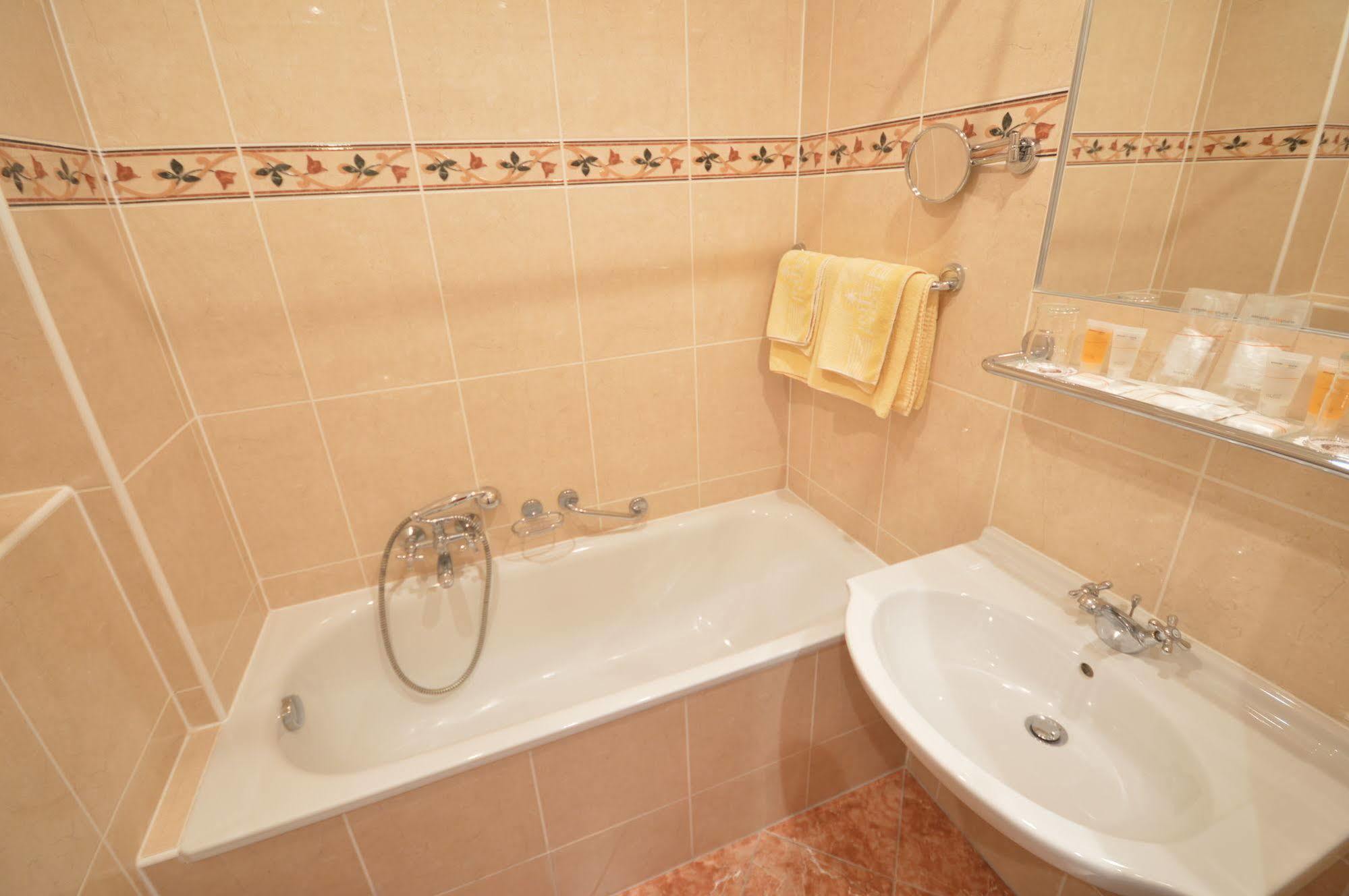 Grandhotel Garni Jihlava Luaran gambar